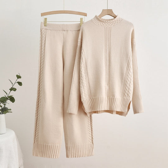 Damen komfortables Strick-Loungewear-Set mit hohen Bündchen und dekorativen Zopfmustern EB