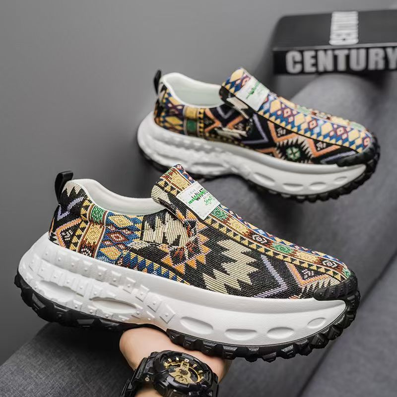 Damen Bequeme Slip-On Sneakers mit einzigartigem Muster EB
