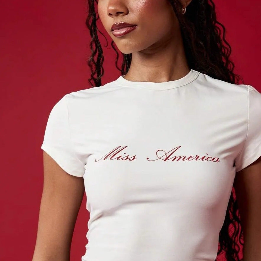 Damen Crop-T-Shirt mit elegantem Schriftzug EB