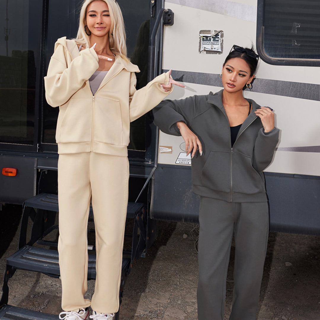 Damen Kapuzenjacke aus weichem Baumwollfleece im Oversize-Schnitt mit Kängurutaschen EB