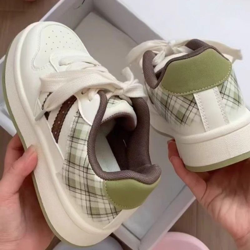 Damen Sneakers mit Karo-Muster und gepolsterter Sohle EB
