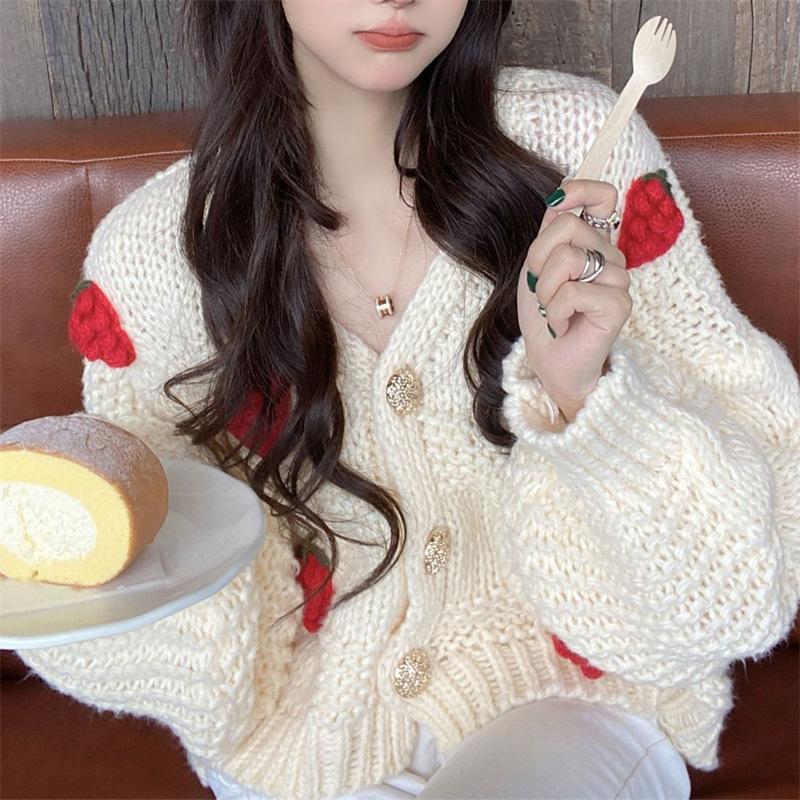Damen Grober Strickcardigan mit Blumenstickerei und funkelnden Knöpfen EB
