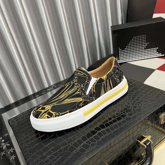 Damen Slip-On Sneakers mit elegantem Design EB