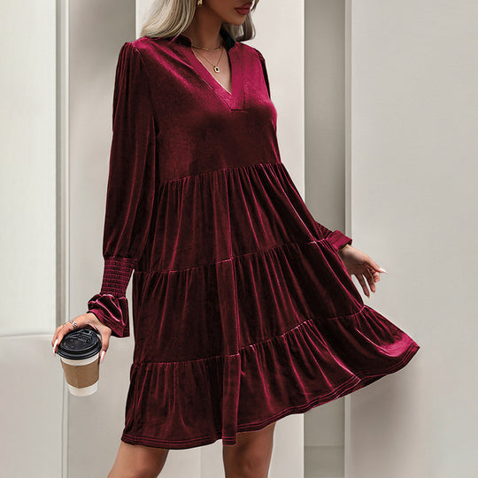 Damen Velvet-Kleid mit V-Ausschnitt und voluminösem Rüschendesign EB