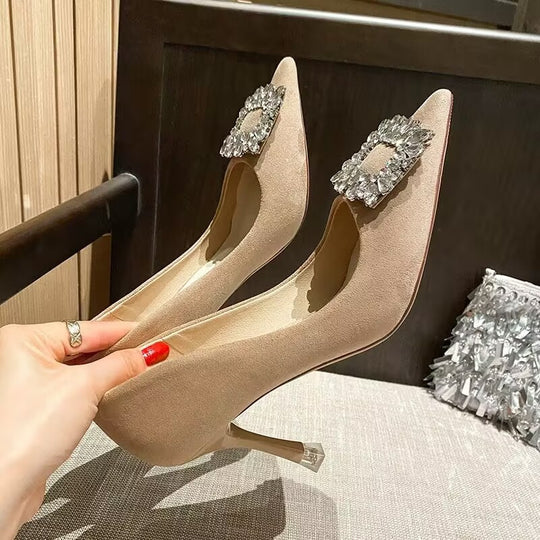 Damen elegante Pumps mit funkelndem Strassbesatz und modernem Design EB