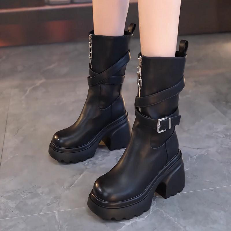 Damen Stilvolle Stiefeletten mit hohen Blockabsätzen und modischem Riemendesign EB