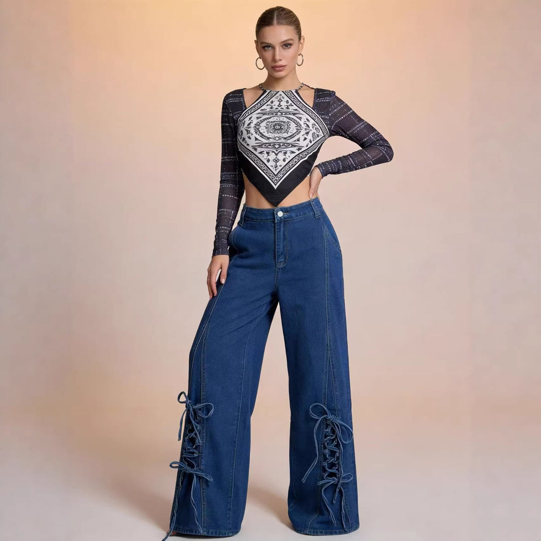 Damen Schlagjeans mit trendigem Schnürdetail und weitem Bein EB