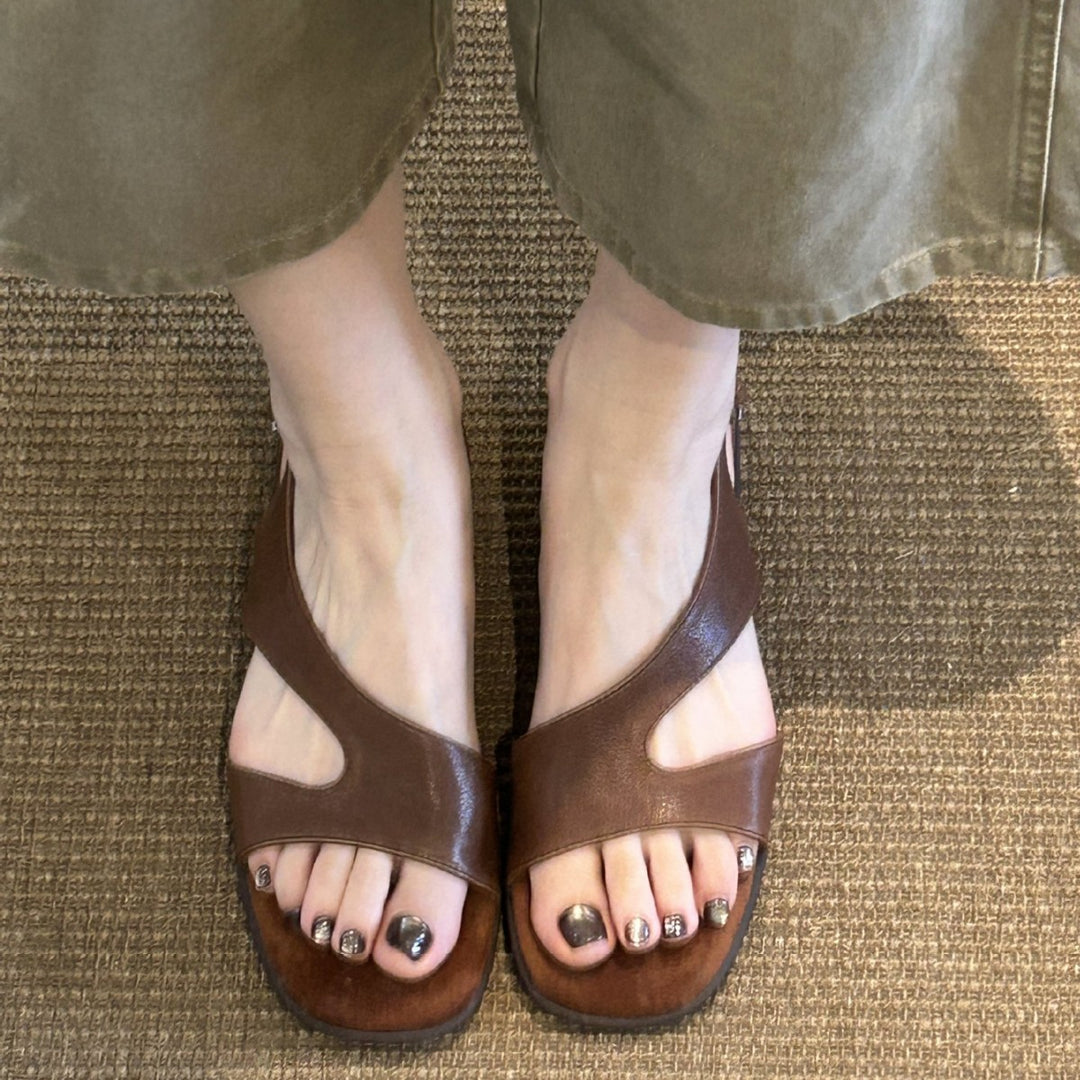Damen Sandalen mit verstellbarem Riemen und anatomisch geformtem Fußbett EB