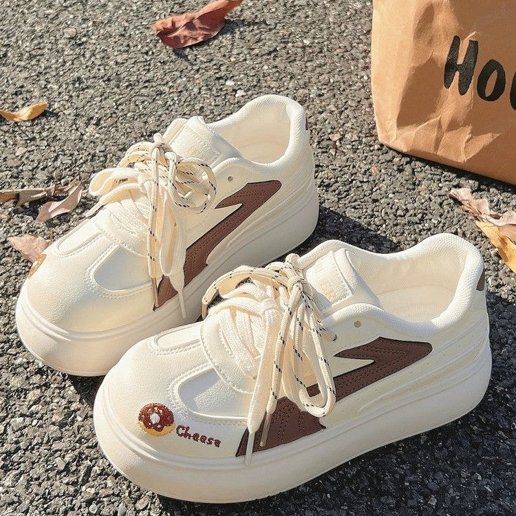 Damen Chunky Sneakers mit verspieltem Donut-Motiv und komfortabler Plattform-Sohle EB