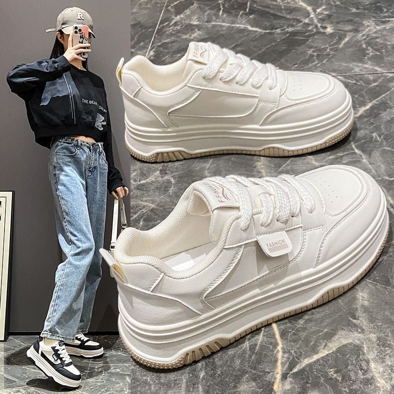 Damen modische Plattform-Sneaker mit verstärktem Fersenbereich und trendigem Design EB
