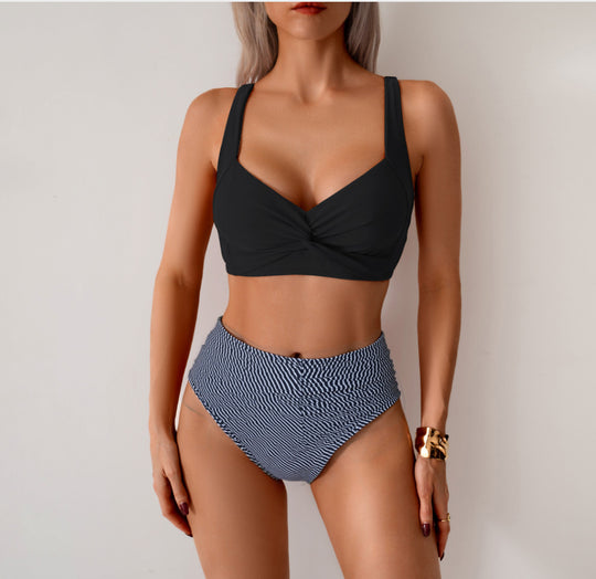 Damen Hochgeschnittener Bikini mit modischem Twist-Design EB