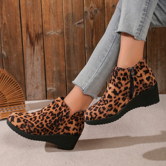 Damen Wedge-Stiefeletten aus weichem Wildleder EB