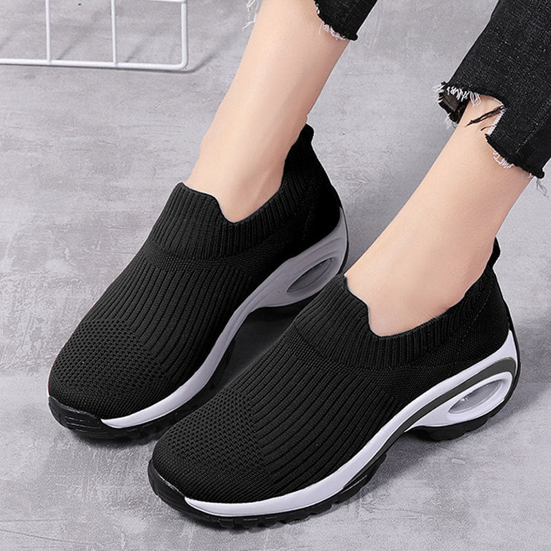 Damen Komfortable Slip-On Sneakers mit atmungsaktiver Strickoberfläche EB