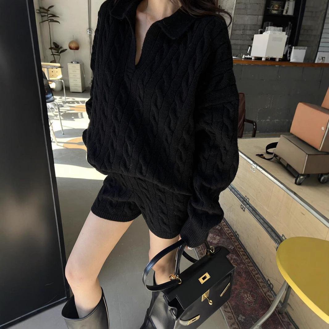 Damen Strickpullover mit hohem Kragen und eleganter Zopfmusterstruktur EB