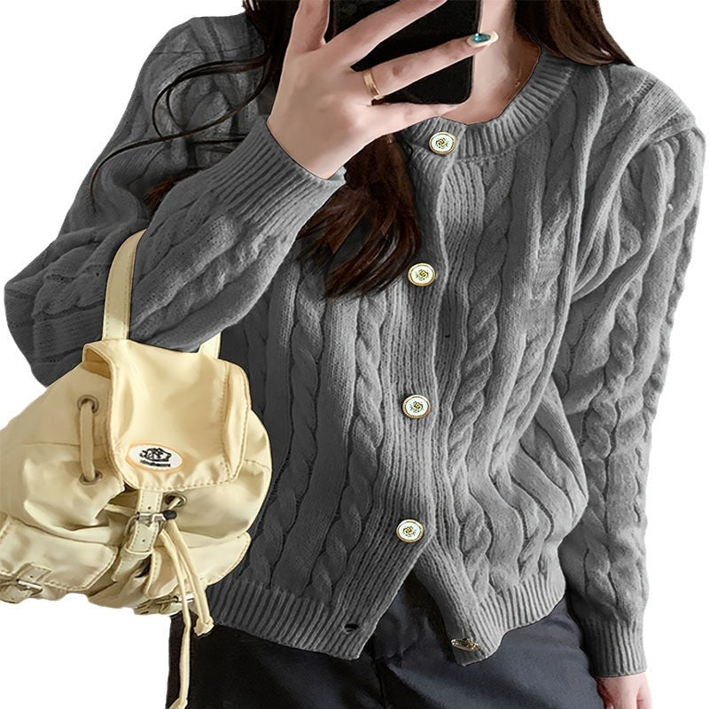 Damen Grobstrickjacke mit Knopfverschluss und besonderem Zopfmuster EB