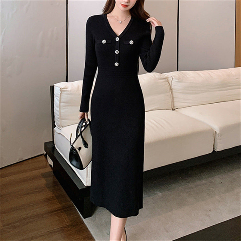 Damen Elegantes Maxikleid mit V-Ausschnitt und Knopfdetails EB