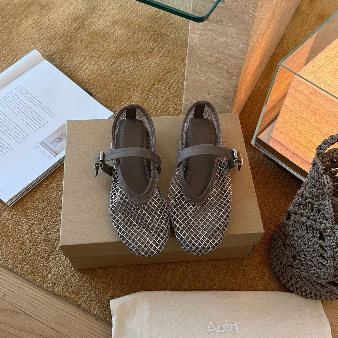 Damen Elegante und modische Ballerinas mit verstellbaren Riemchen und hochwertiger Oberflächenstruktur EB