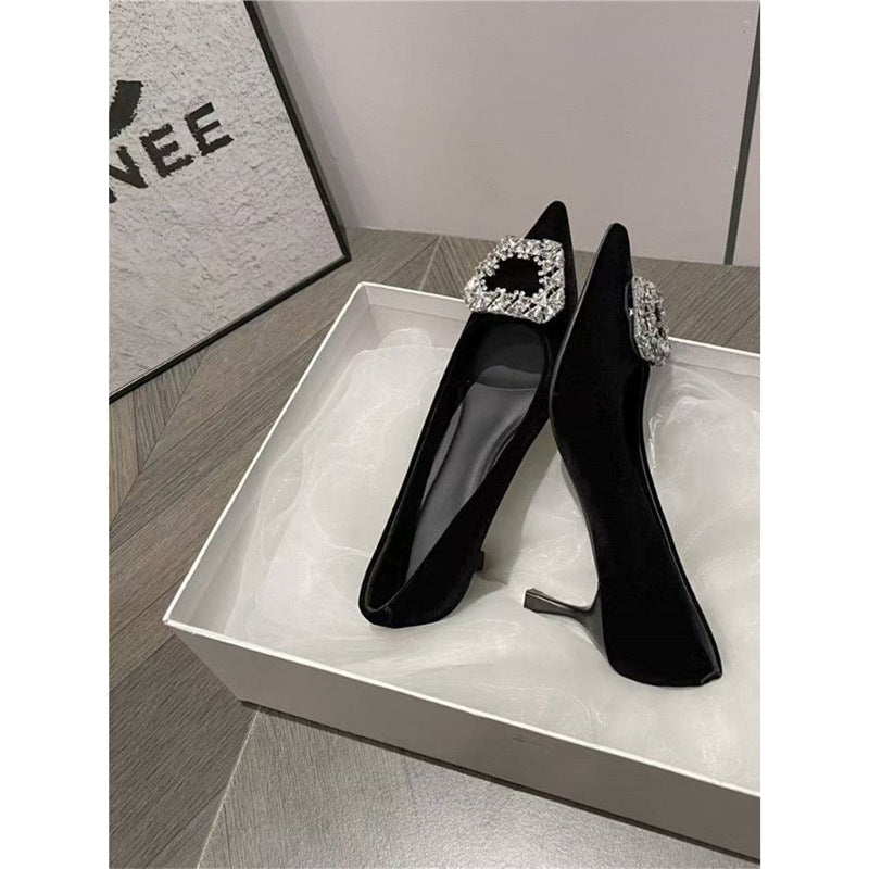 Damen elegante spitze Pumps mit funkelnder Schmuckapplikation EB