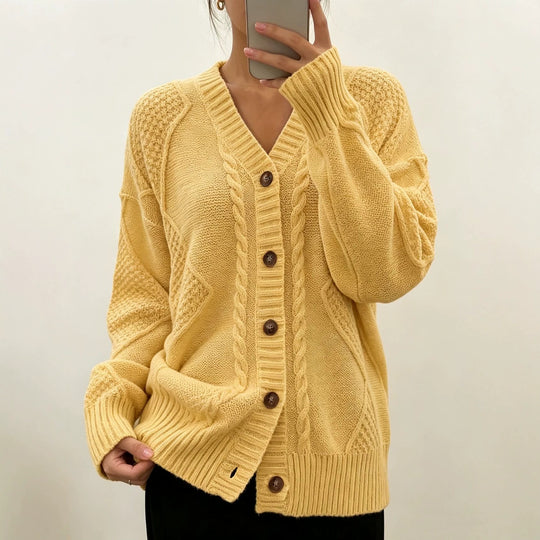 Damen Oversize Strickcardigan mit Zopf- und Strukturdetails EB