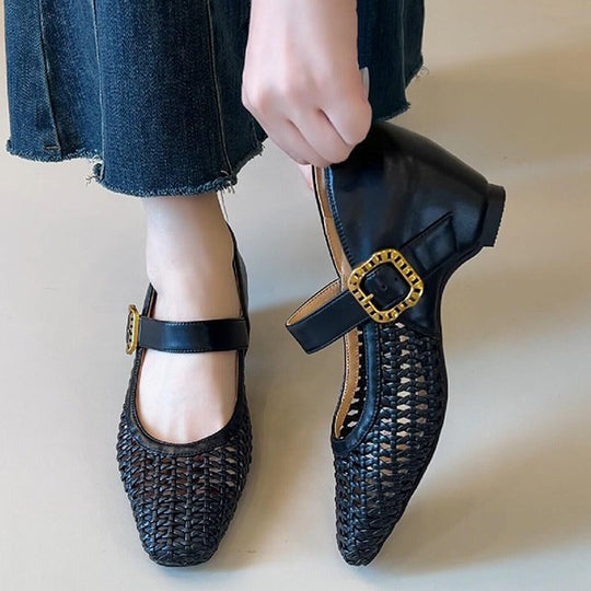 Damen Ballerinas mit stilvollem Riemchen und luftiger Schnüroptik EB