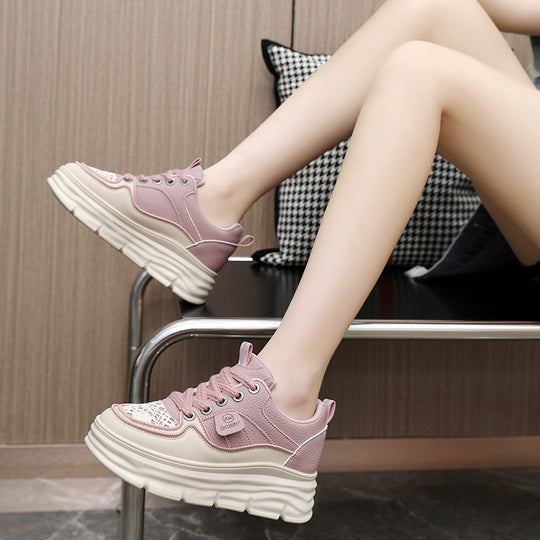 Damen Chunky Sneaker mit dämpfendem Sohlenprofil und modischem Design EB