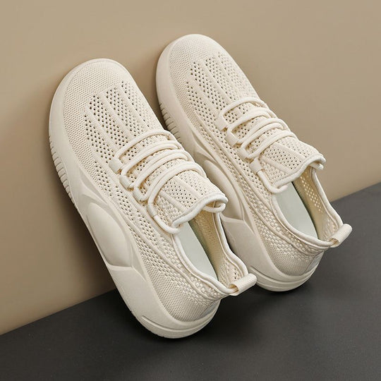 Damen Sportliche Sneakers mit atmungsaktiver Mesh-Oberfläche und dämpfendem Sohlenprofil EB
