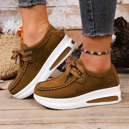 Damen Keil-Sneaker im Mokassin-Stil mit dämpfender Luftkissen-Plateausohle EB