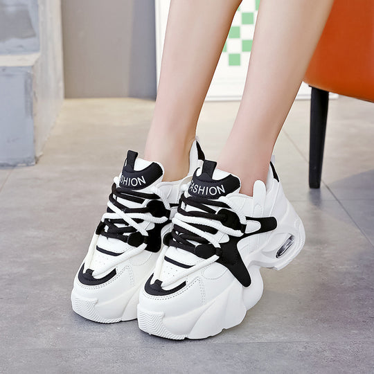 Damen Chunky Sneakers mit dämpfender Sohle und sportlichem Design EB