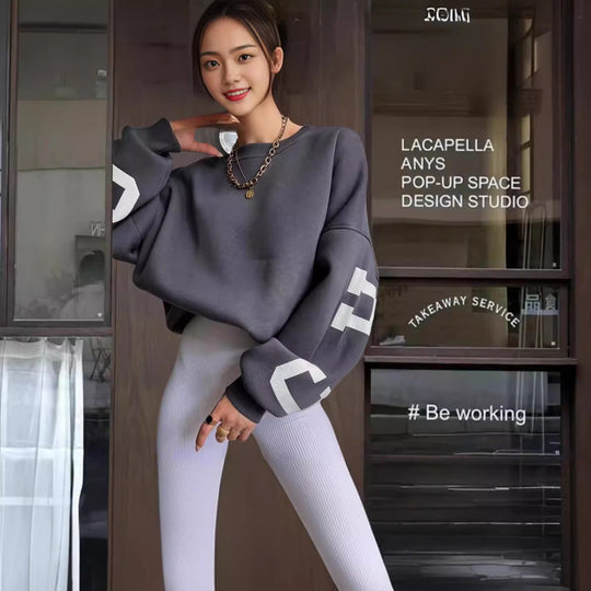 Damen Oversized Sweatshirt mit grafischen Akzenten EB