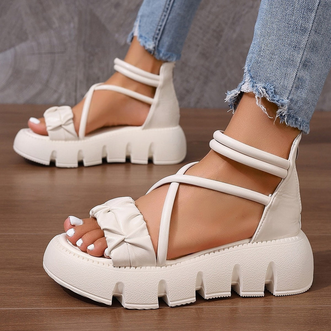 Damen Komfortable Riemchen Sandalen mit voluminösem Schnitt EB