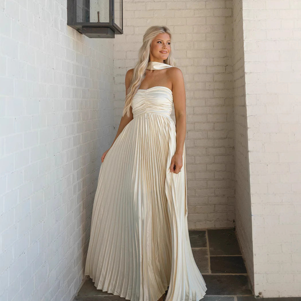 Damen Langarm Maxi-Kleid mit elegantem Faltenrock und schulterfreier Silhouette EB