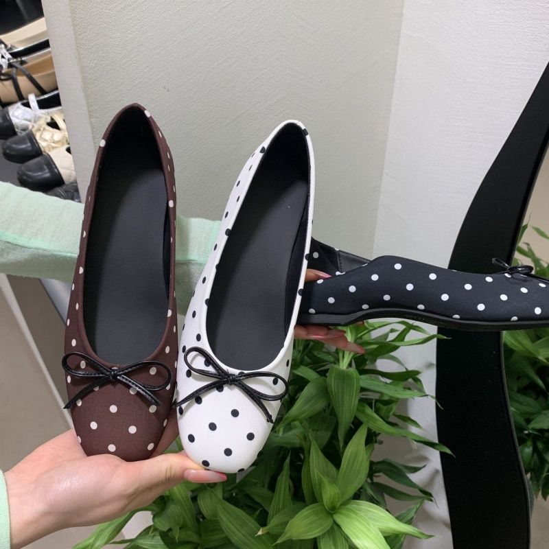 Damen Ballerinas mit gepunktetem Muster EB