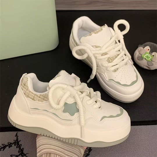 Damen Sportliche Sneaker mit komfortabler Sohle und trendverliebt Design EB