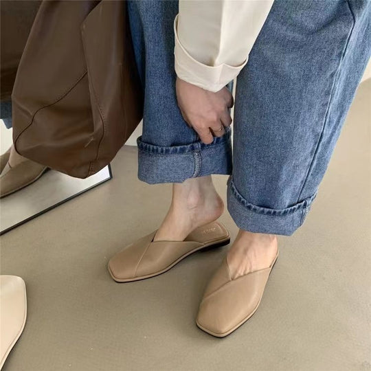 Damen Slip-On Pantoletten mit kunstlederner Oberfläche und bequemem Fußbett EB