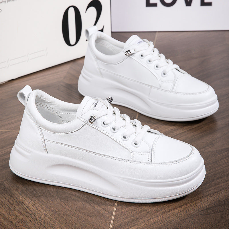 Damen Sportliche Sneaker mit luftiger Dämpfung und rutschfester Sohle EB