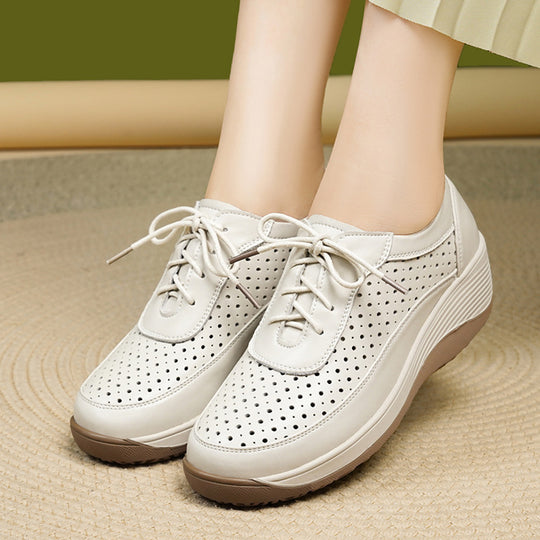 Damen Atmungsaktive Sneaker mit perforiertem Obermaterial und ergonomischem Fußbett EB