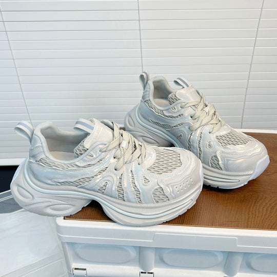 Damen Atmungsaktive Sneakers mit innovativem Dämpfungssystem und futuristischem Design EB