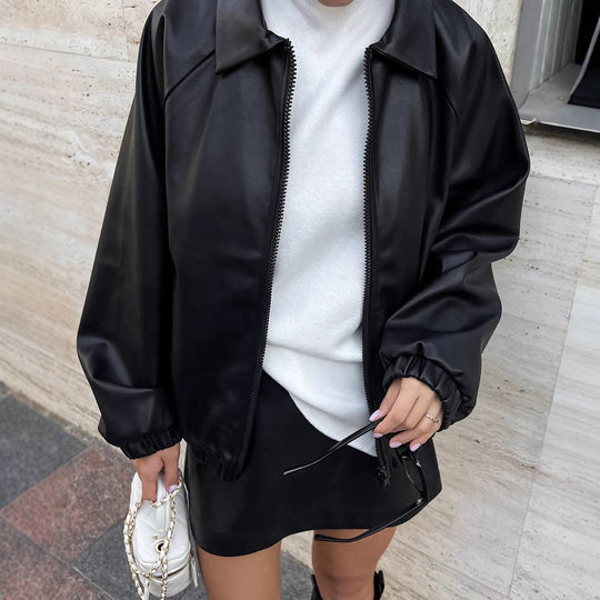 Damen modische Kunstlederjacke im lässigen Oversized-Schnitt EB