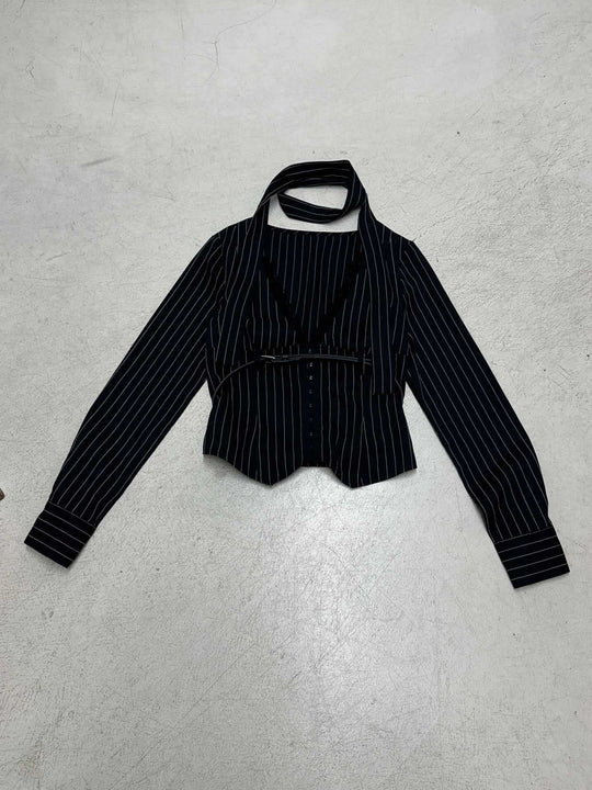 Damen nan tailliertes Langarmshirt mit Twist‑V‑Ausschnitt, Hemdkragen und Nadelstreifen-Optik EB