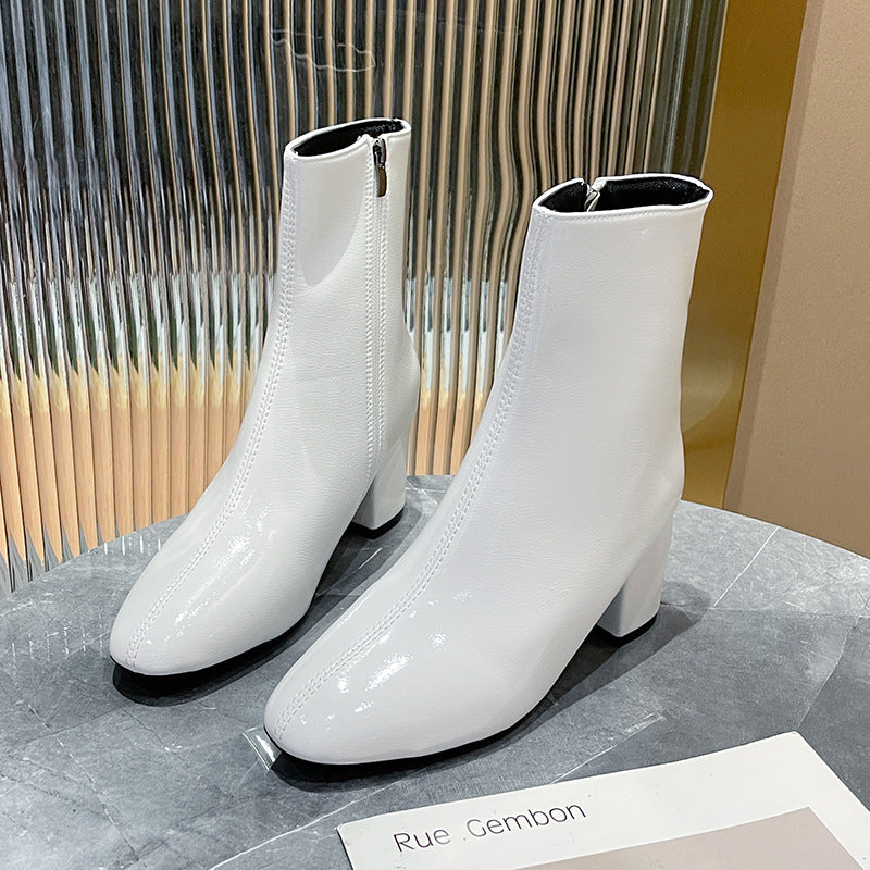Damen nan elegante knöchelhohe Stiefelette in glatter Lederoptik mit mittelhohem Blockabsatz und dezenter Frontnaht EB