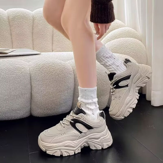 Damen Sportliche Chunky Sneaker mit stabiler Sohle EB