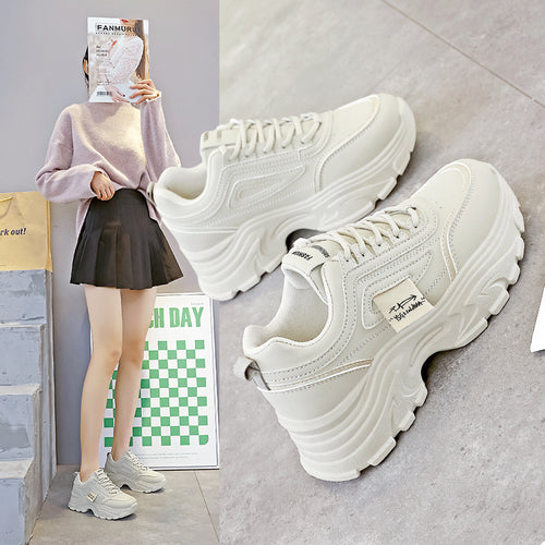 Damen chunky Sneakers mit robustem Profil und ergonomischer Dämpfung EB