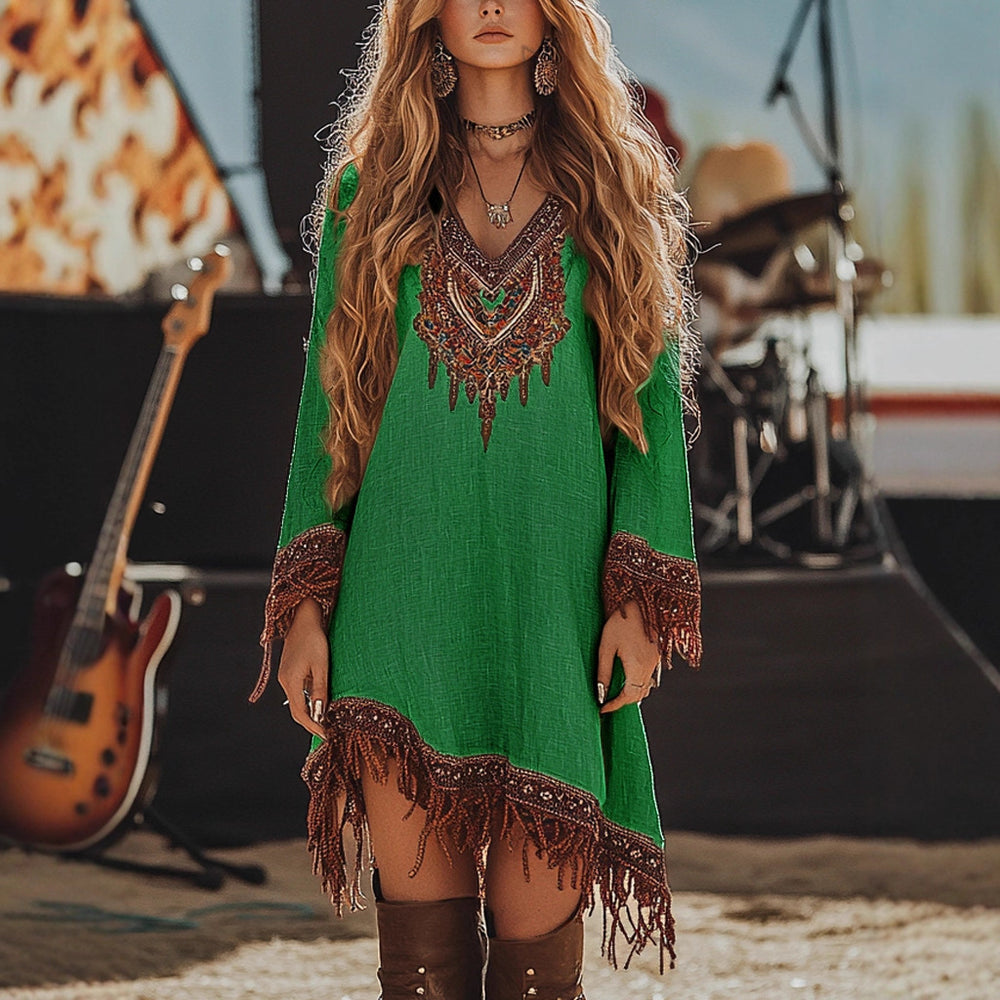 Damen Festival-Kleid mit kunstvollem Stickdesign und Fransen EB