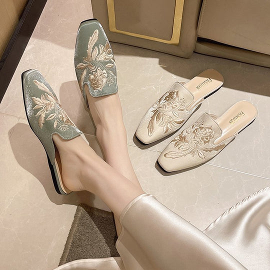 Damen elegante Mules mit floralen Stickereien EB