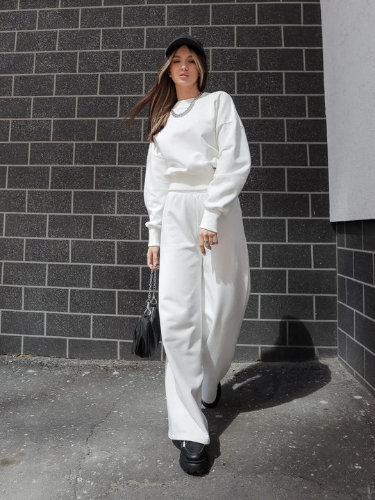 Damen Loungewear-Set mit weitem Crewneck-Sweater und High-Waist Palazzohose EB