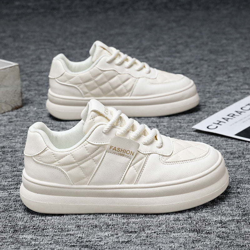 Damen Modische Sneaker mit gepolstertem Kragen und robuster Sohle EB