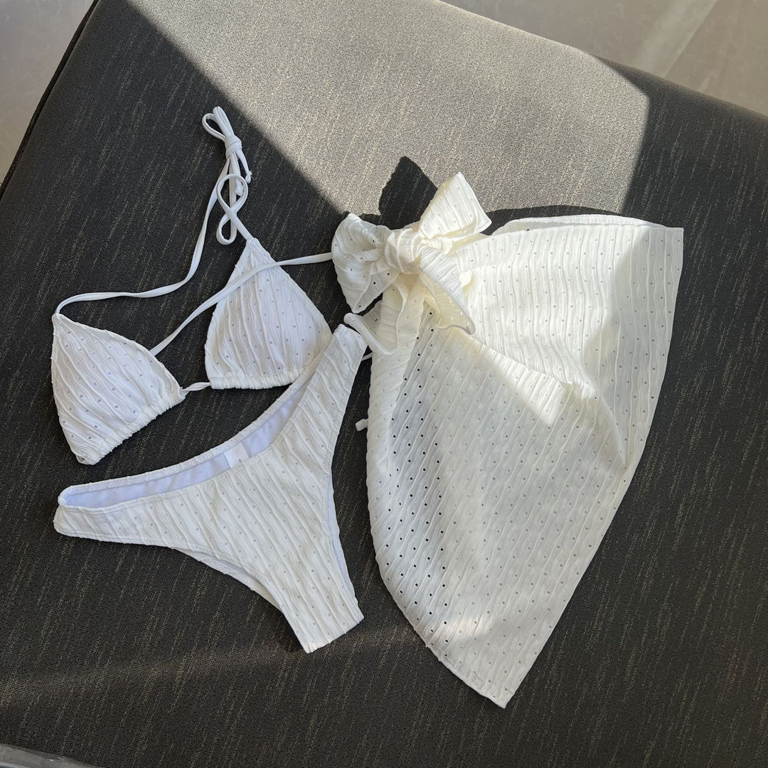 Damen Bikini-Set mit leicht glänzendem Design und verspieltem Wickelrock EB