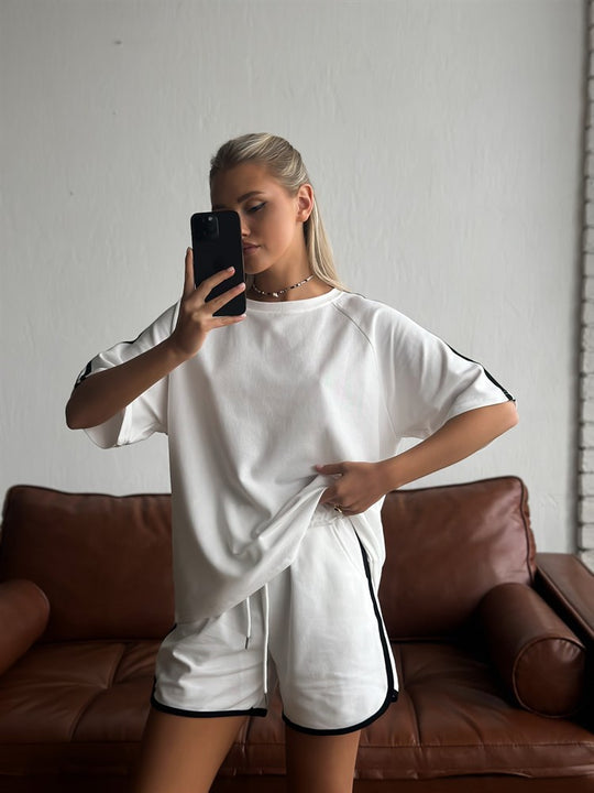 Damen lässiges Kurzarm-Set aus T-Shirt und Shorts mit Kontrastnähten EB