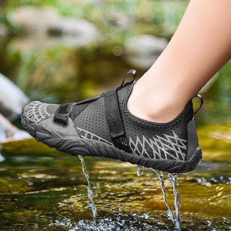 Damen Wassersportschuhe mit rutschfester Sohle und flexiblem Design EB