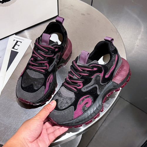 Damen sportliche Sneakers mit modernem Design und robustem Sohlenprofil EB